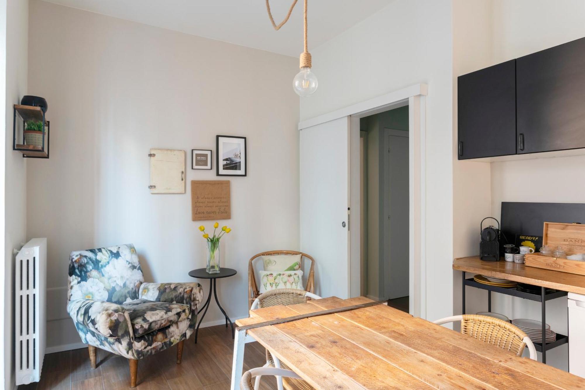 Happy Travelers Apartment By Holiday Solutions Комо Экстерьер фото