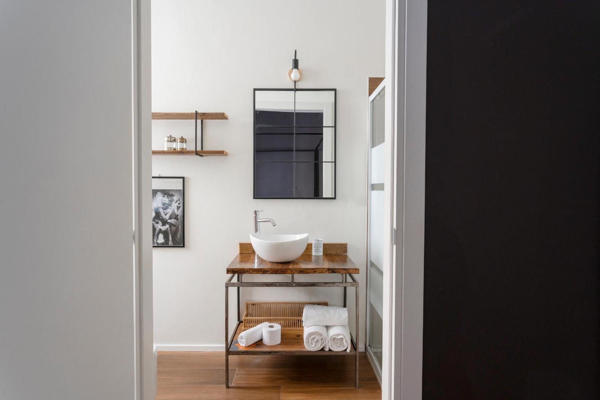 Happy Travelers Apartment By Holiday Solutions Комо Экстерьер фото