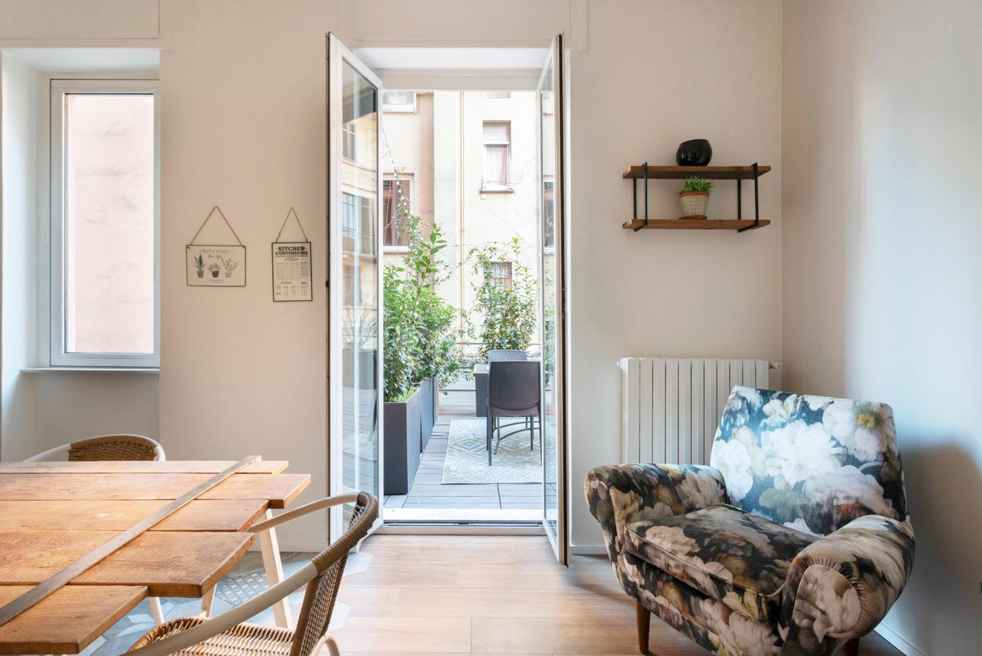 Happy Travelers Apartment By Holiday Solutions Комо Экстерьер фото
